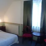 Szálloda Panzió 100 3*