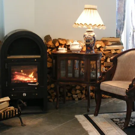 ホテル Nr 100 Panzio Szolgaltatasok 3*