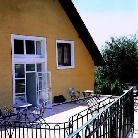 Nr 100 Panzio Szolgaltatasok
