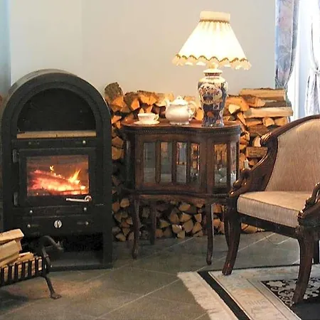 Hotel Nr 100 Panzio Szolgaltatasok Szentendre