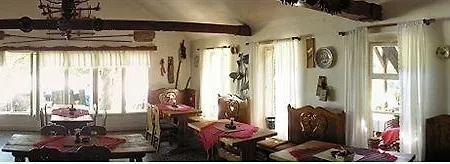 Hotel Nr 100 Panzio Szolgaltatasok Szentendre