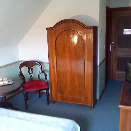 Hotel Panzió 100